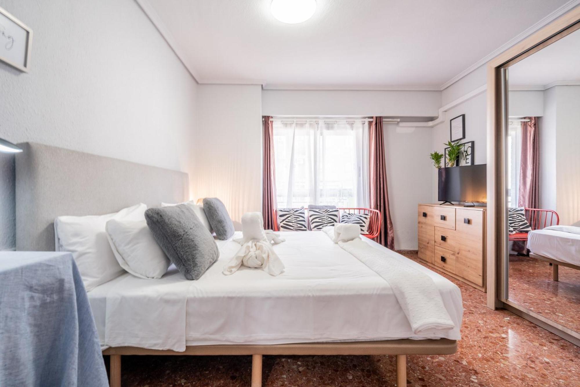 Apartamento Familiar En Avenida Del Puerto Valencia Kültér fotó