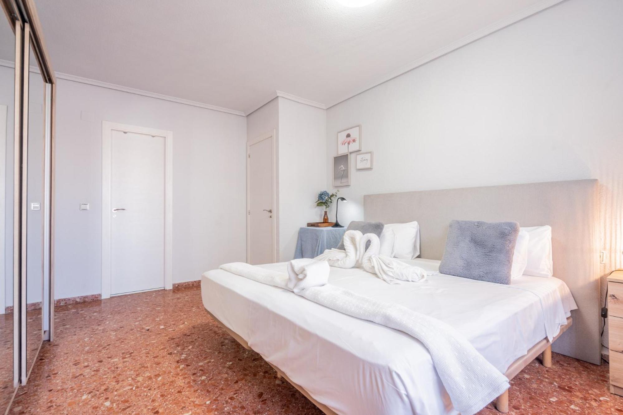 Apartamento Familiar En Avenida Del Puerto Valencia Kültér fotó
